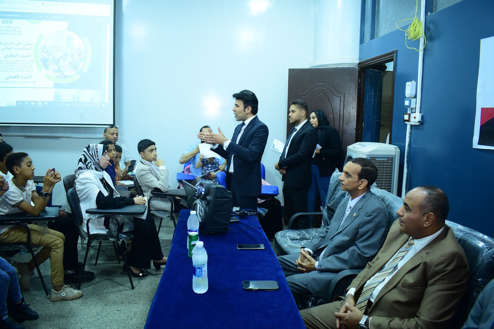 وحدة نقل التكنولوجيا وريادة الاعمال تنظم سلسلة من الدورات التخصصية للأطفال