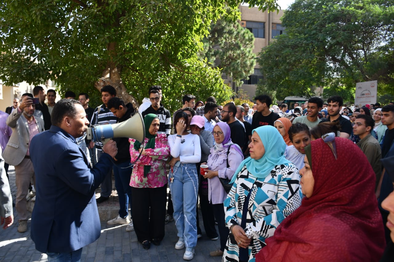 جامعة عين شمس تنفذ تجربة إخلاء ناجحة