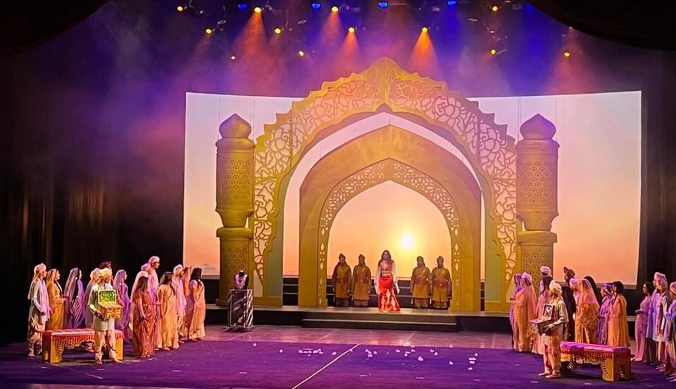 كورال صوت العاصمة بجامعة حلوان يقدم أوبريت راحت عليك