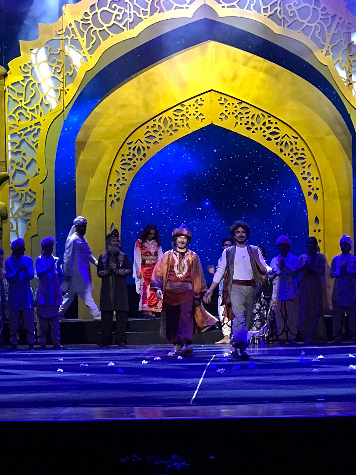 كورال صوت العاصمة بجامعة حلوان يقدم أوبريت راحت عليك