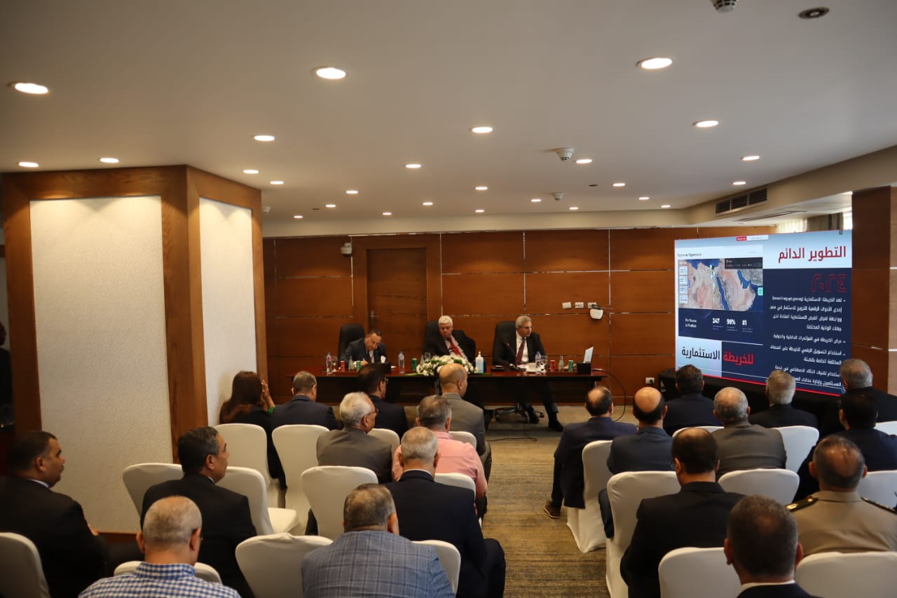 رئيس جامعة كفر الشيخ يشارك في ورشة عمل حول الاستثمار في التعليم العالي