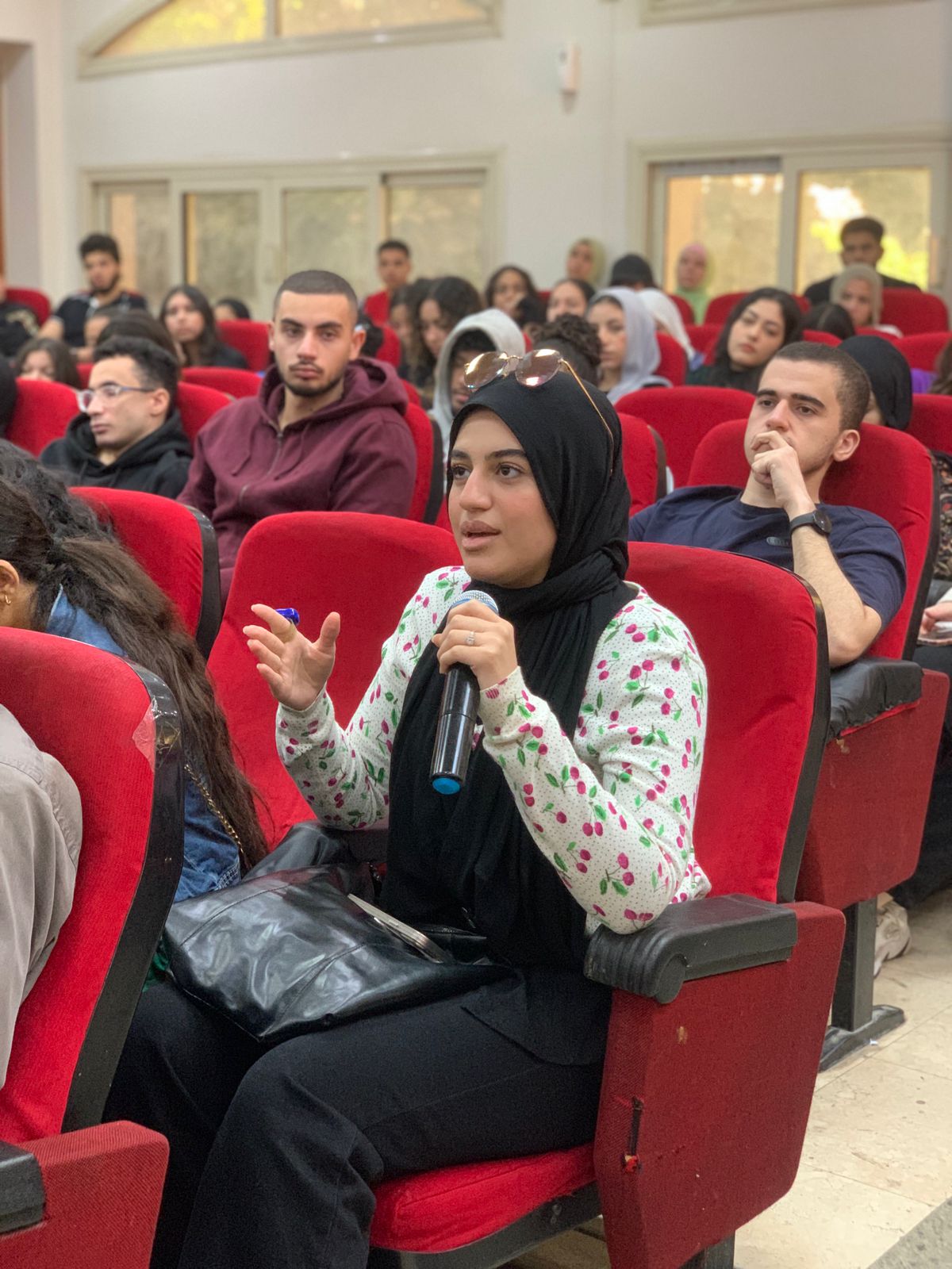 جامعة حلوان تطلق برنامج تدريبي للتوعية بالبورصة المصرية