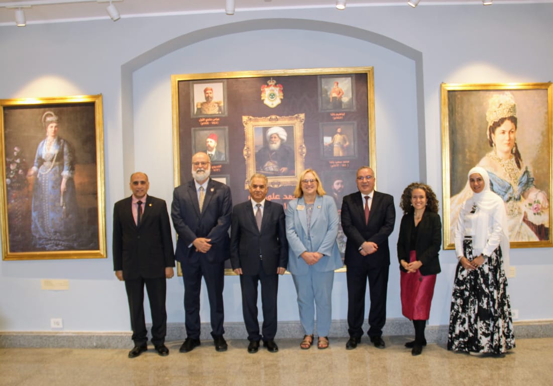 جامعة عين شمس تعزز التعاون الأكاديمي مع جامعة ويسكونسن الأمريكية