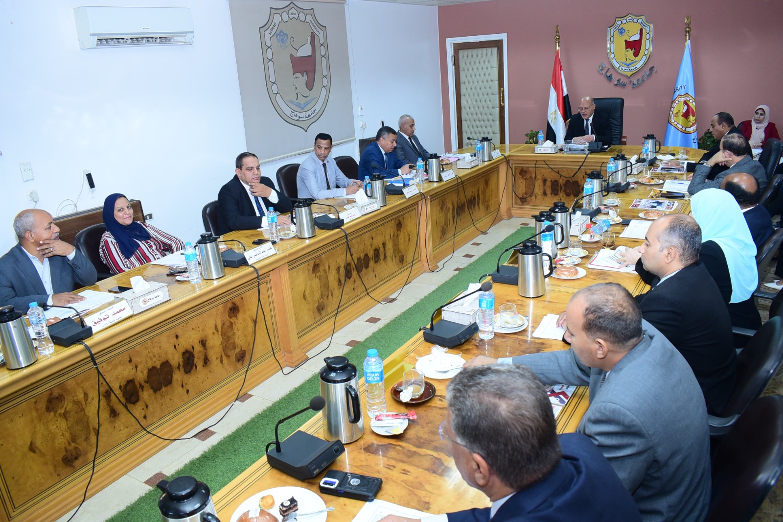 رئيس جامعة سوهاج يوافق علي اعتماد عدد من البرامج الجديدة 