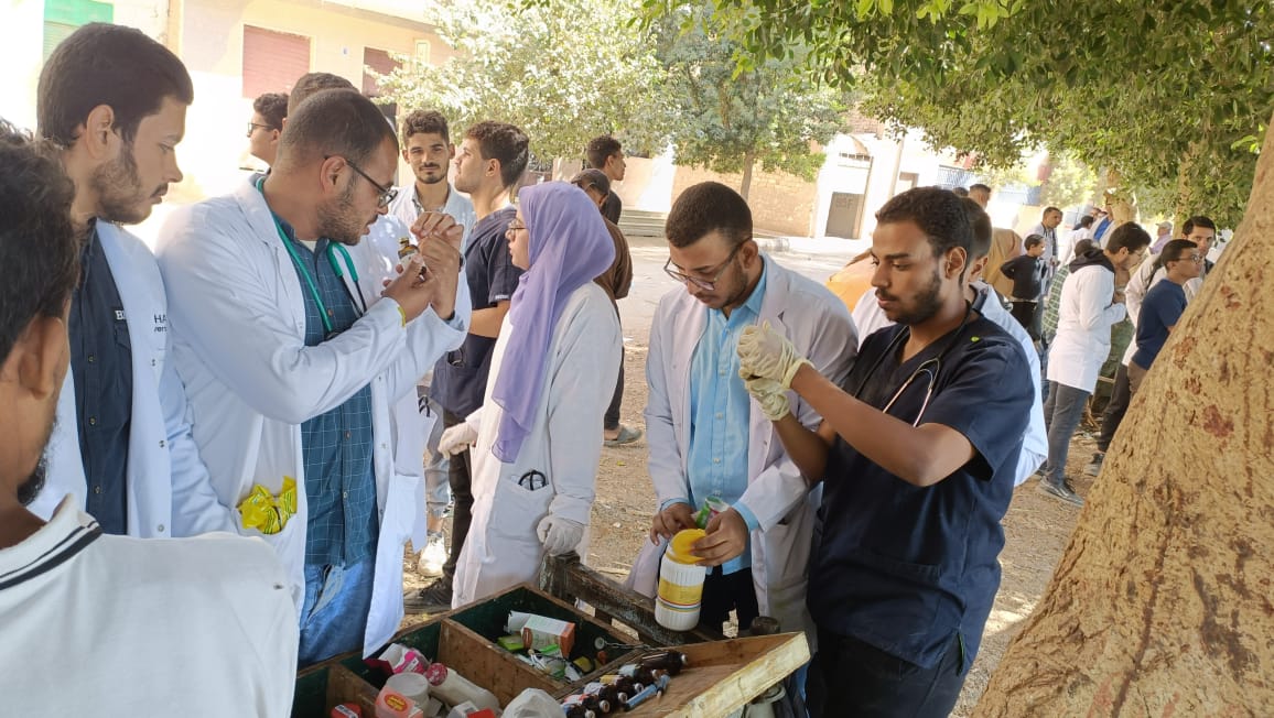 جامعة سوهاج تواصل إطلاق قوافلها البيطرية المجانية لقرية سفلاق