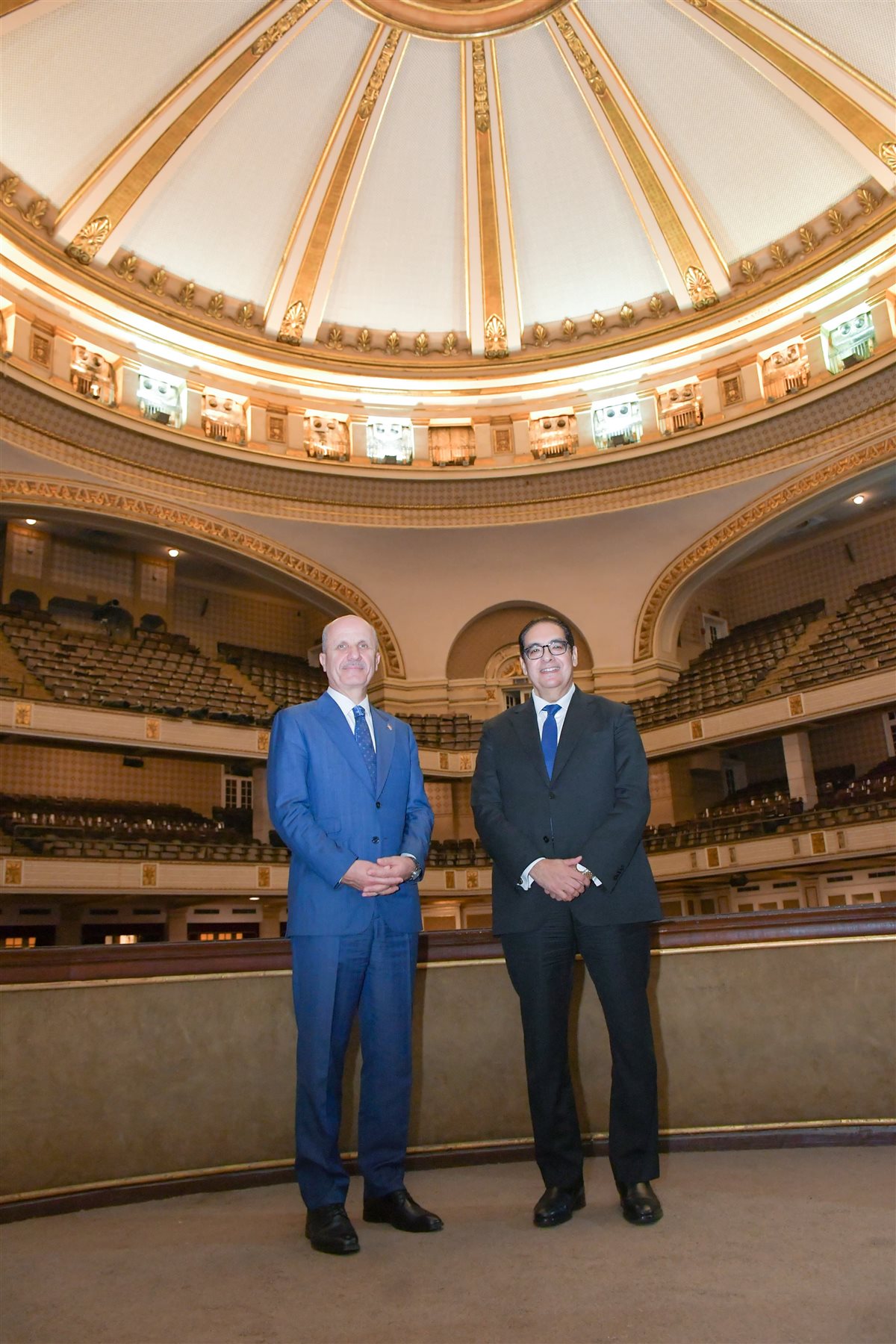 رئيس جامعة القاهرة يستقبل رئيس مجلس التعليم العالي التركي