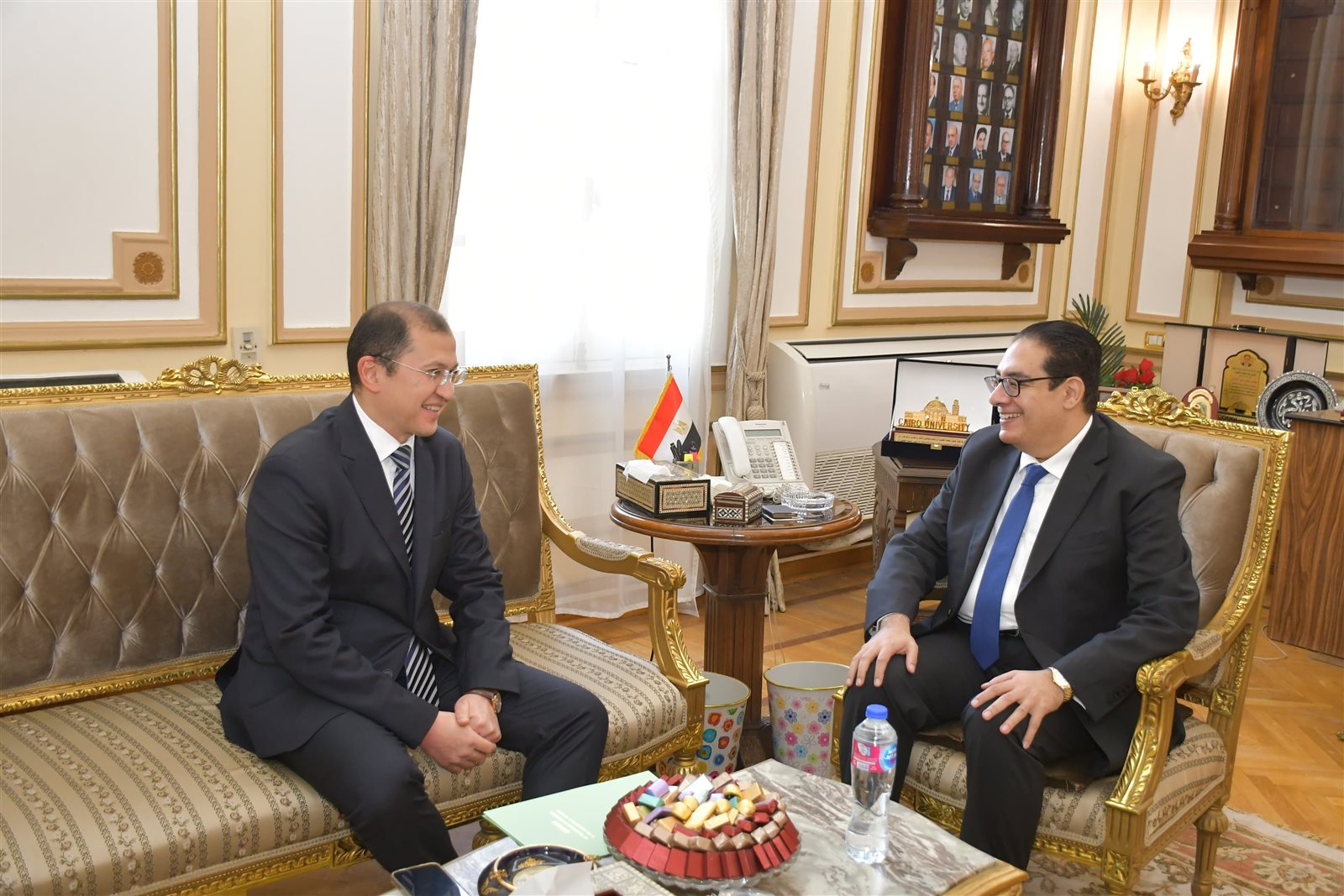 رئيس جامعة القاهرة يلتقي بسفير أوزبكستان لبحث تعزيز التعاون الأكاديمي مع الجامعات الأوزبكية
