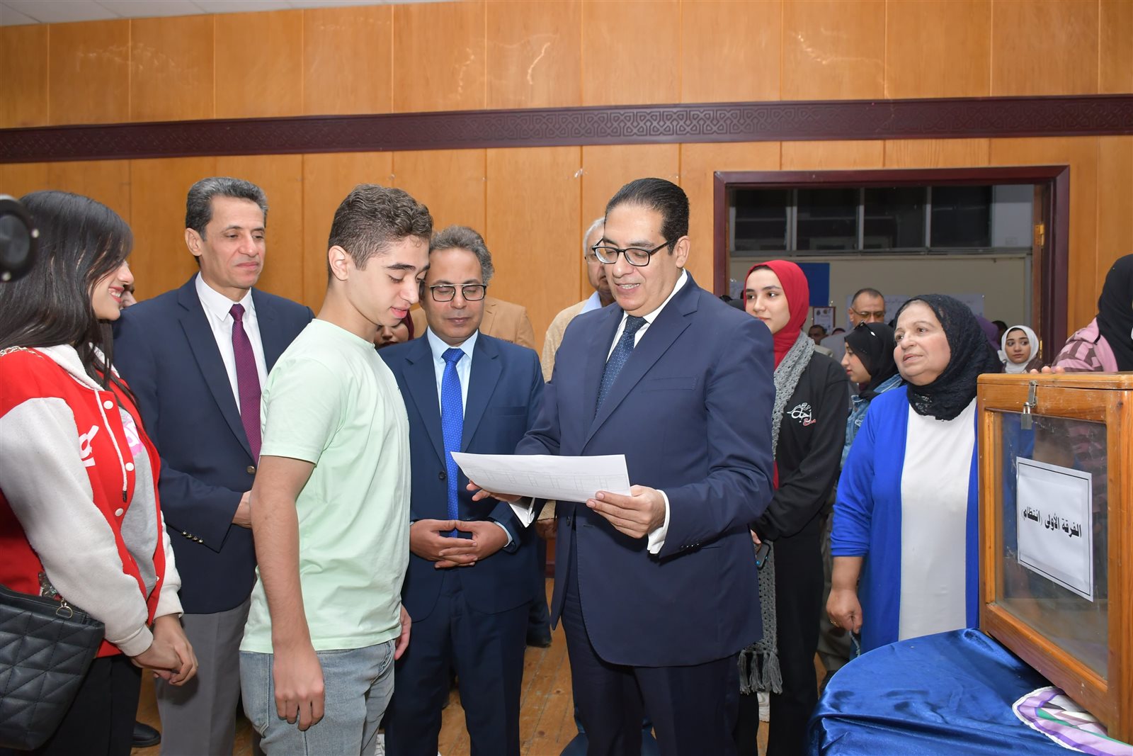 الدكتور محمد سامي عبد الصادق يجري جولة داخل كليتي الحقوق ودار العلوم