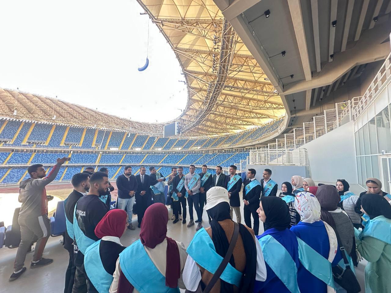 وفد طلابي بجامعة سوهاج يزور مدينة مصر الدولية للألعاب الأولمبية