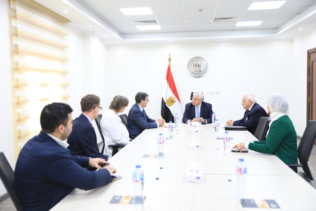 اتفاق ثنائي بين جامعتي المستقبل وإيست إنجليا البريطانية