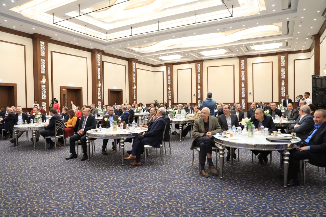 وزير التعليم العالي يقود نقاشات هامة حول تطبيق السنة التأسيسية