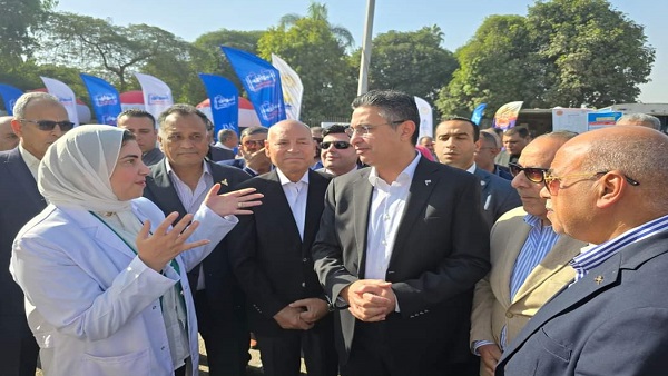 كلية العلوم الصيدلية في جامعة مصر للعلوم والتكنولوجيا تشارك في مبادرة 