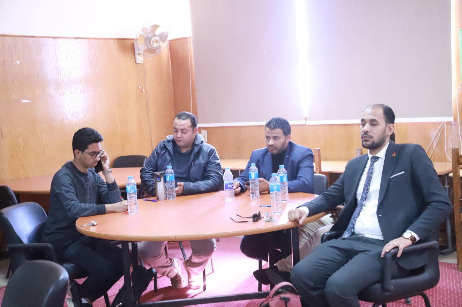 ورشة عمل في جامعة جنوب الوادي للتدريب على أنظمة الإدارة المتكاملة للمواد الكيميائية