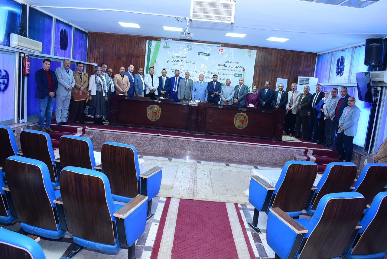 جامعة سوهاج تنطلق بفعاليات الأسبوع البيئي الثامن تحت شعار بيئتنا مسؤوليتنا