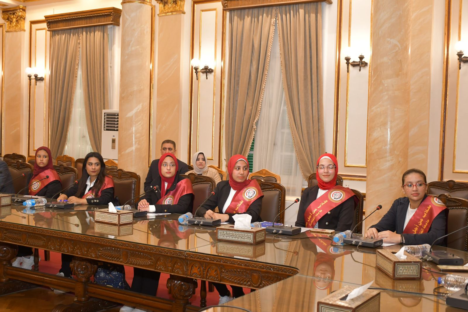 رئيس جامعة القاهرة يجتمع بمجلس اتحاد الطلاب الجديد