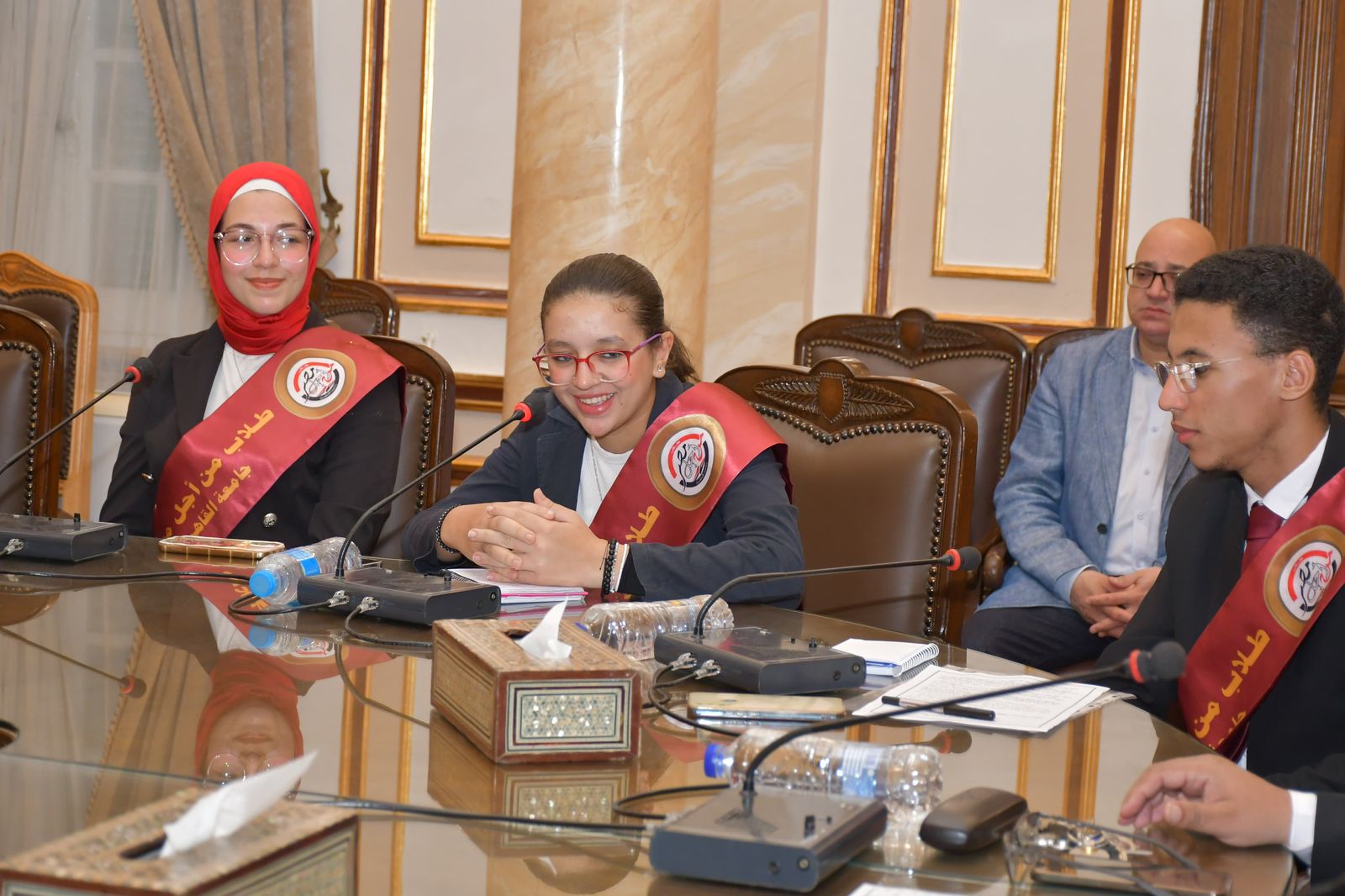 رئيس جامعة القاهرة يجتمع بمجلس اتحاد الطلاب الجديد