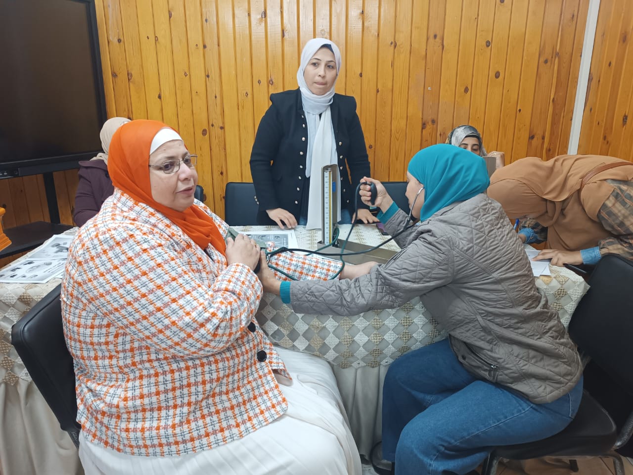 جامعة عين شمس تُطلق قافلة شاملة لمناهضة العنف ضد المرأة