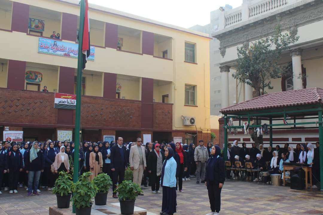 وكيل تعليم الجيزة يواصل جولاته الميدانية في إدارة الدقي