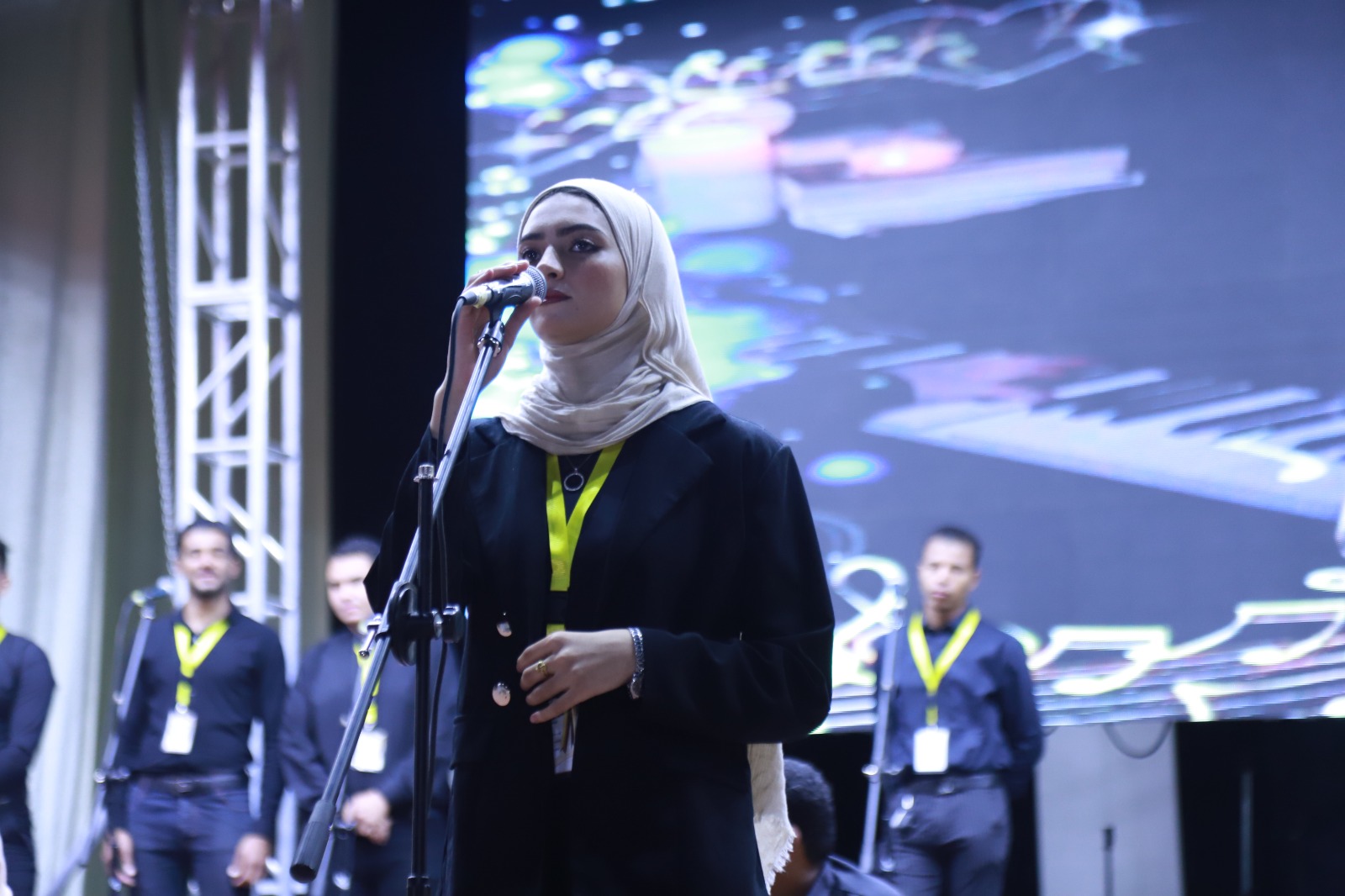 كورال جامعة سوهاج يتألق في الملتقى الفني للجامعات العربية