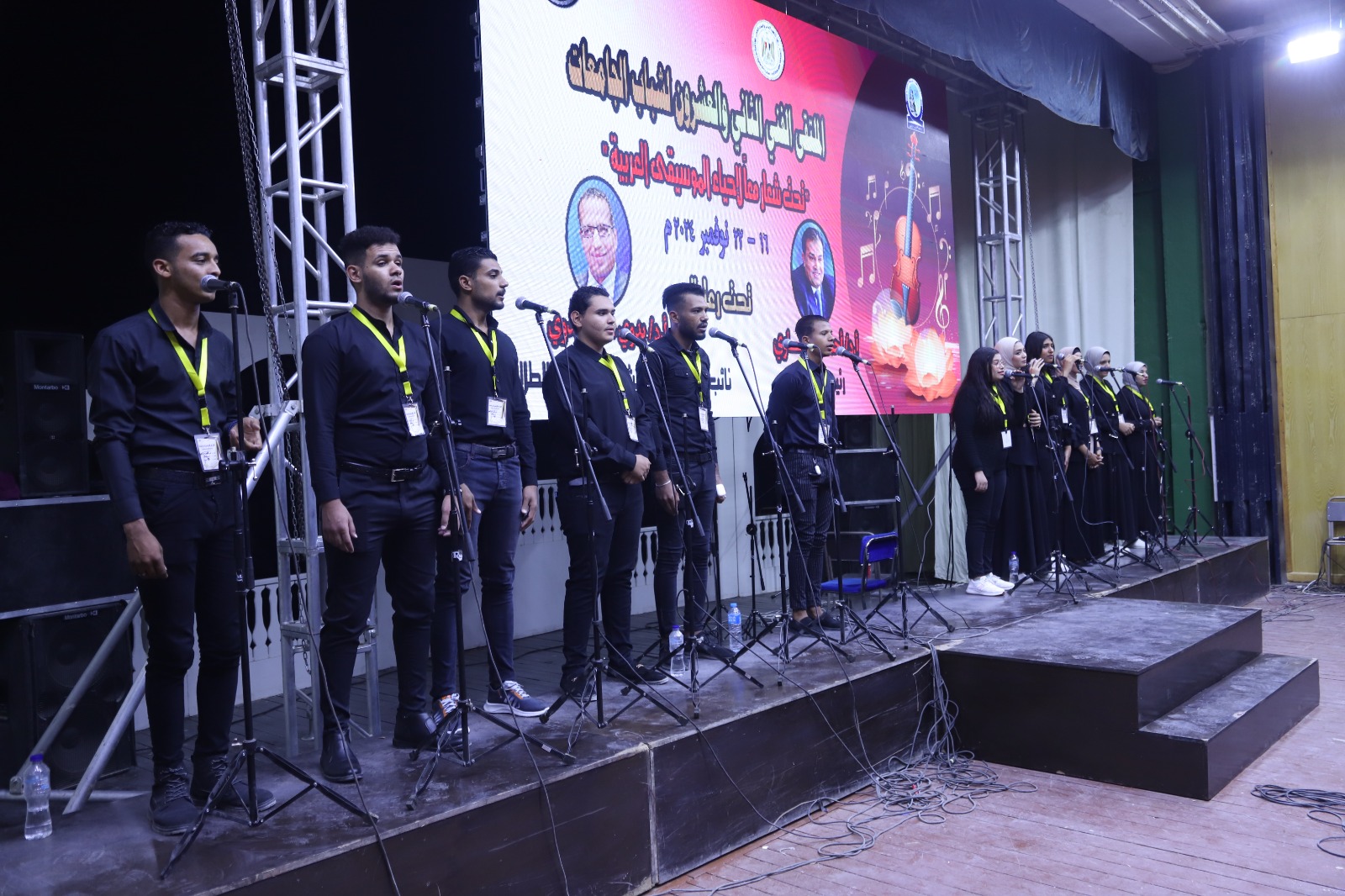 كورال جامعة سوهاج يتألق في الملتقى الفني للجامعات العربية