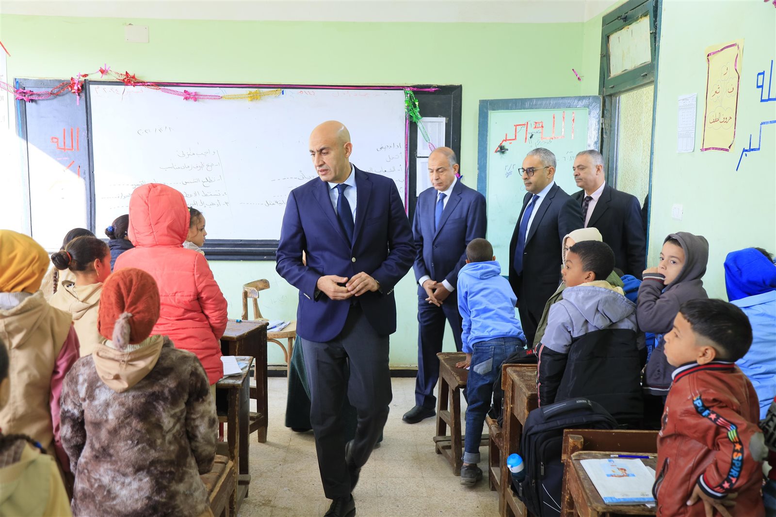 وزير التربية والتعليم ومحافظ المنيا يجريان جولة تفقدية لعدد من المدارس 