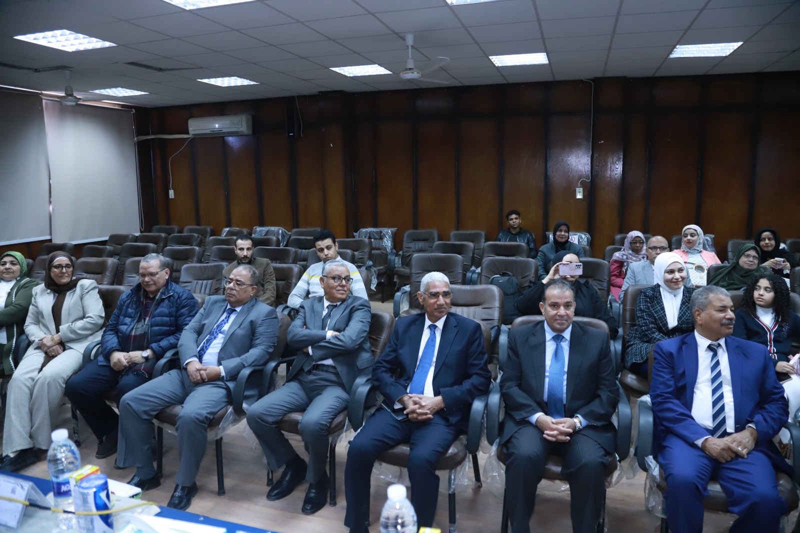 أول رسالة دكتوراه في تخصص أمراض السمع والاتزان بجامعة جنوب الوادي