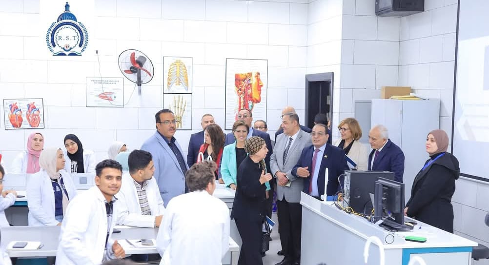 جامعة الريادة للعلوم والتكنولوجيا تستضيف لجنة التعليم بمجلس الشيوخ