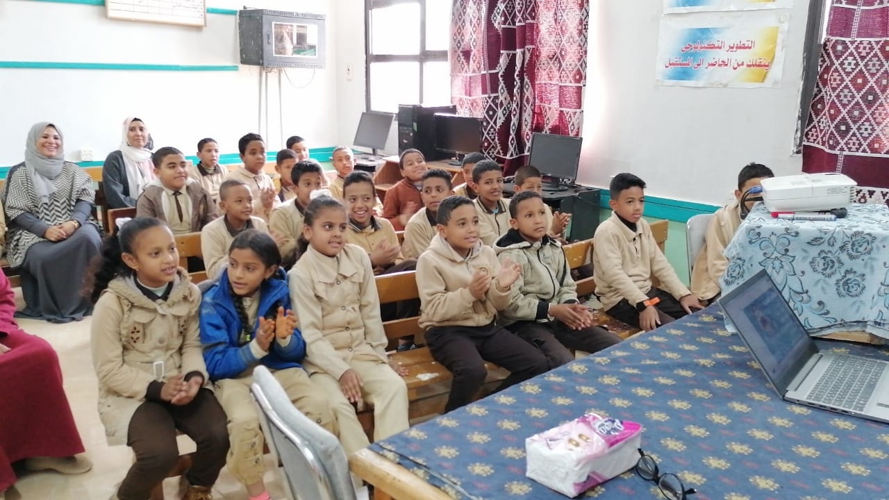 جامعة الأقصر تنظم ورشة حول الحلول المبتكرة للمشكلات السلوكية لطلاب الابتدائية