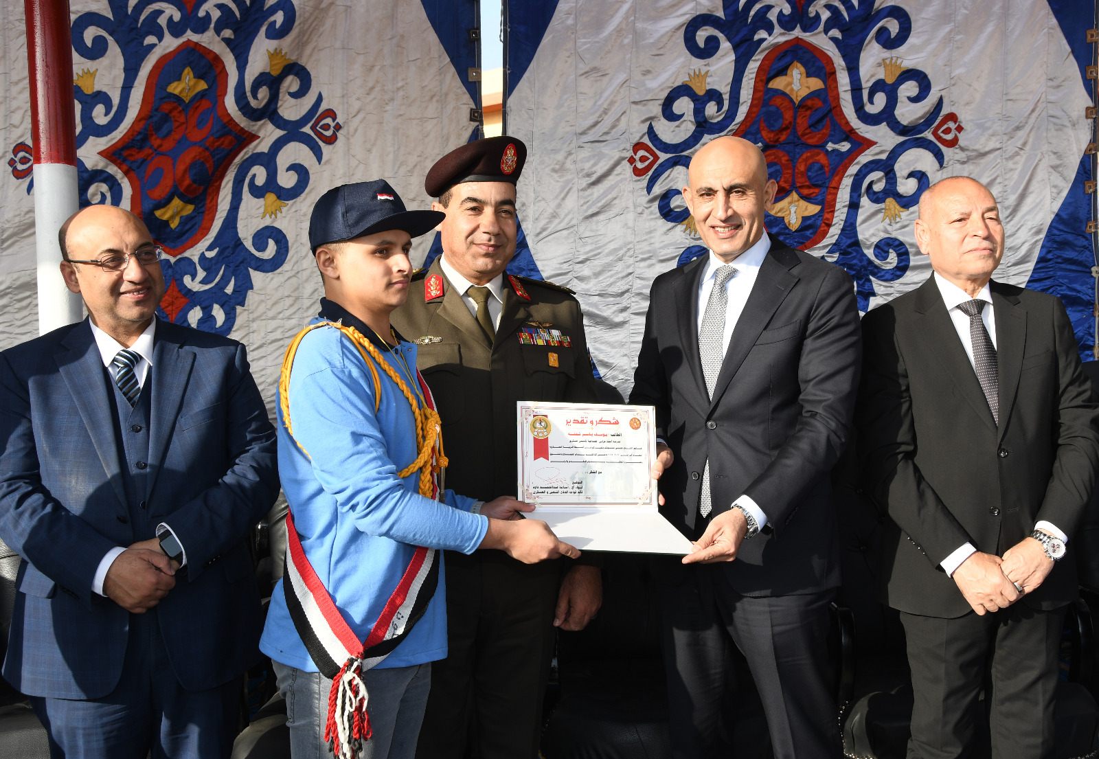 زيارة ميدانية بتنظيم قوات الدفاع الشعبى والتربية والتعليم لمدرسة الشهيد أحمد أبوبكر العسكرية