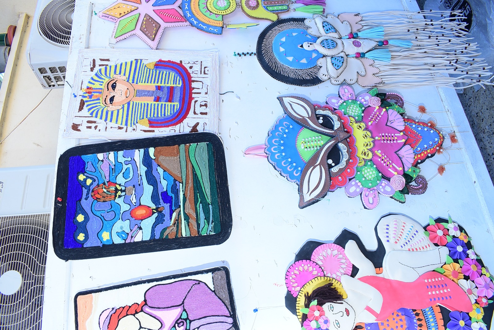 إبداعات طلابية تتألق في مهرجان فكرة ولون في جامعة سوهاج