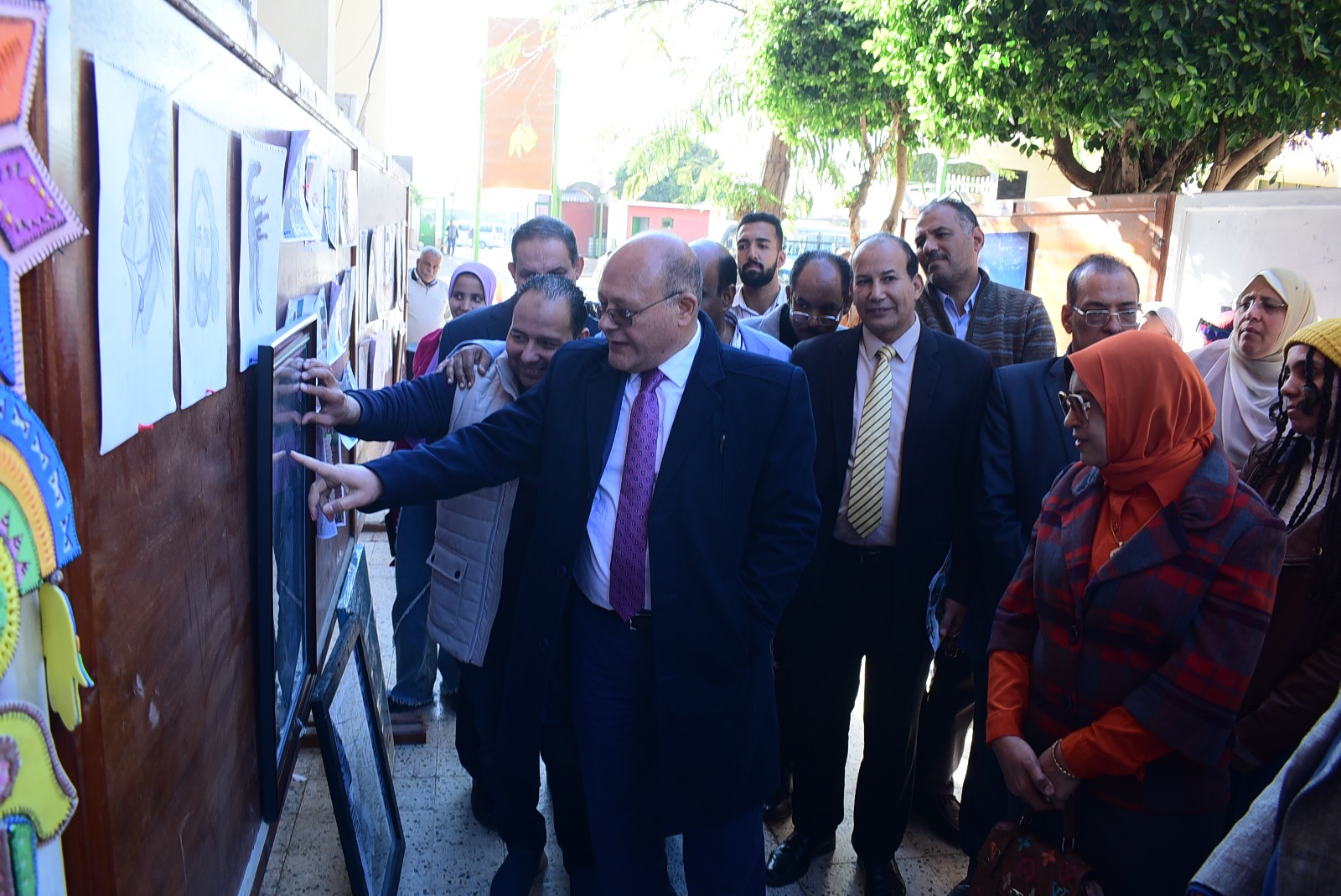 إبداعات طلابية تتألق في مهرجان فكرة ولون في جامعة سوهاج