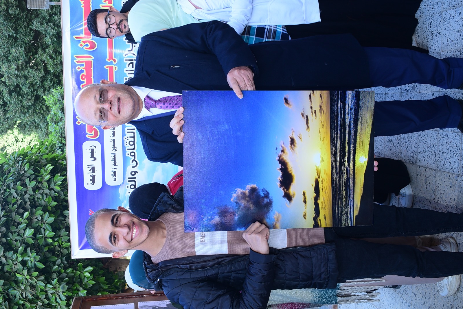 إبداعات طلابية تتألق في مهرجان فكرة ولون في جامعة سوهاج