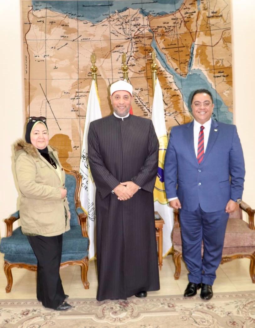 معهد إعداد القادة يطلق برنامجًا لتأهيل سفراء مصر الأكاديميين عالميًا