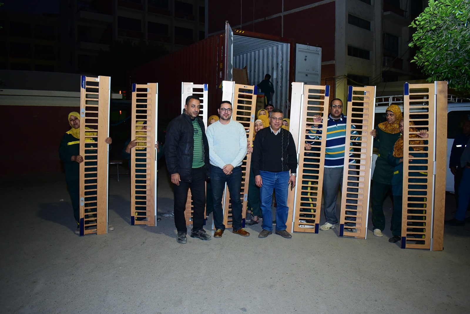 جامعة سوهاج تحصل علي دعم طبي مميز من مؤسسة آخيت الهولندية