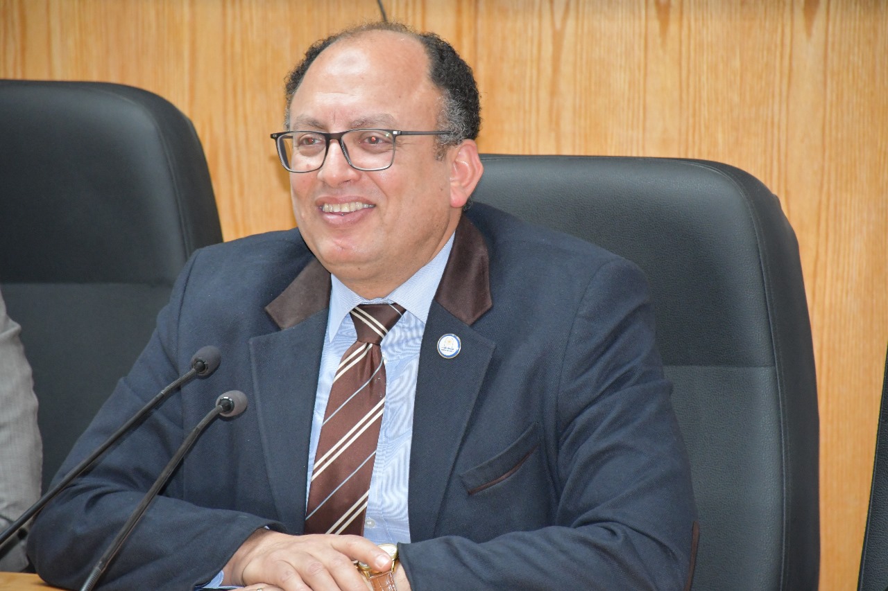 جامعة حلوان تحتفل بتكريم الباحثين الفائزين بتمويل المشروعات البحثية