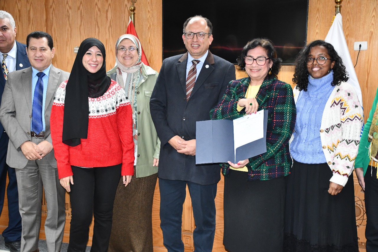جامعة حلوان تحتفل بتكريم الباحثين الفائزين بتمويل المشروعات البحثية