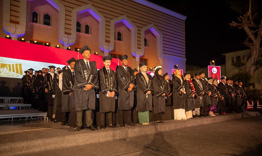 جامعة عين شمس تحتفل بتخريج دفعة 2024 من الطلاب الوافدين في حفل مميز