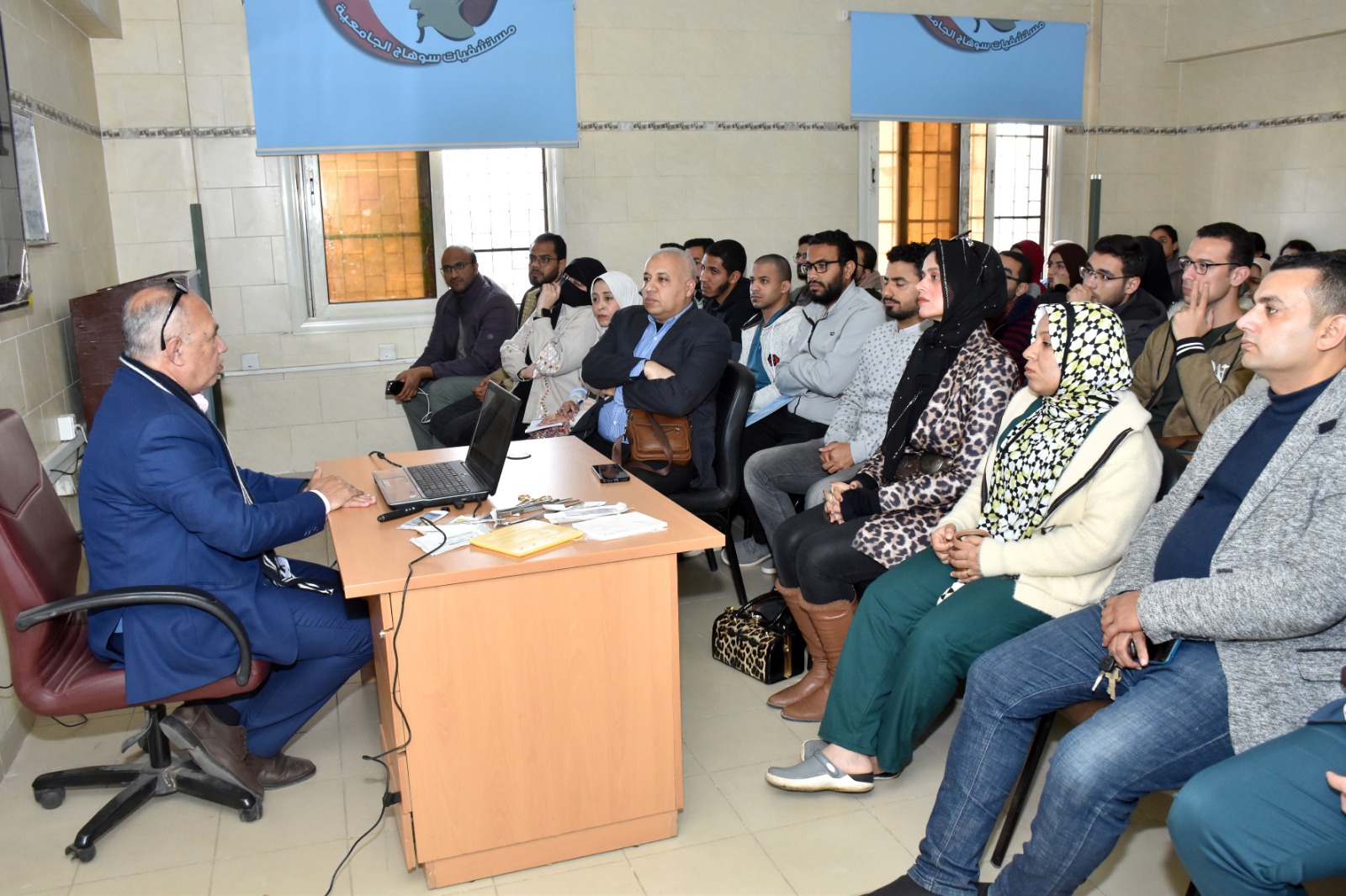 جامعة سوهاج تنظم ورشة لتدريب الأطباء على المهارات الجراحية