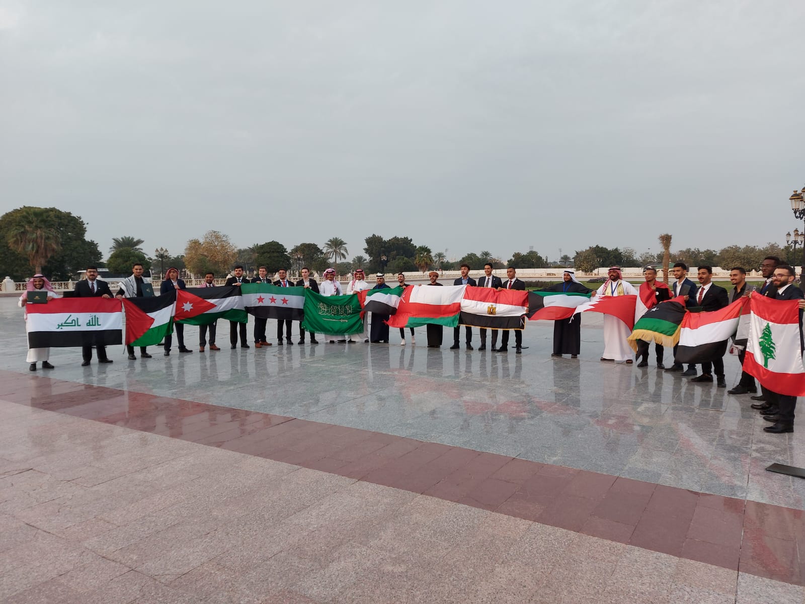 ختام فعاليات النسخة السادسة من برنامج إعداد قادة الشباب العربي في جامعة الشارقة