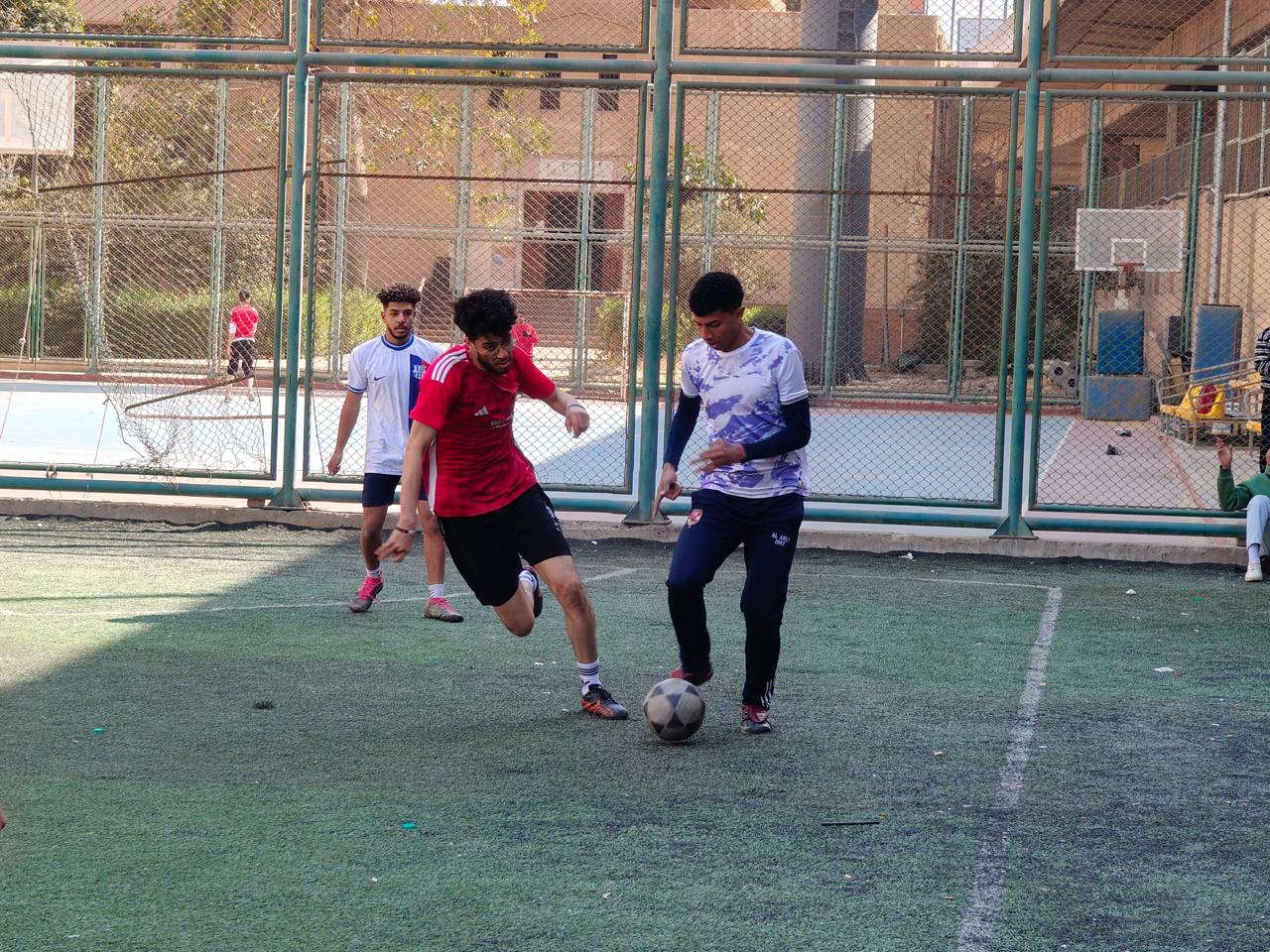 جامعة عين شمس تنظم دوري كرة القدم بمشاركة 32 فريقًا