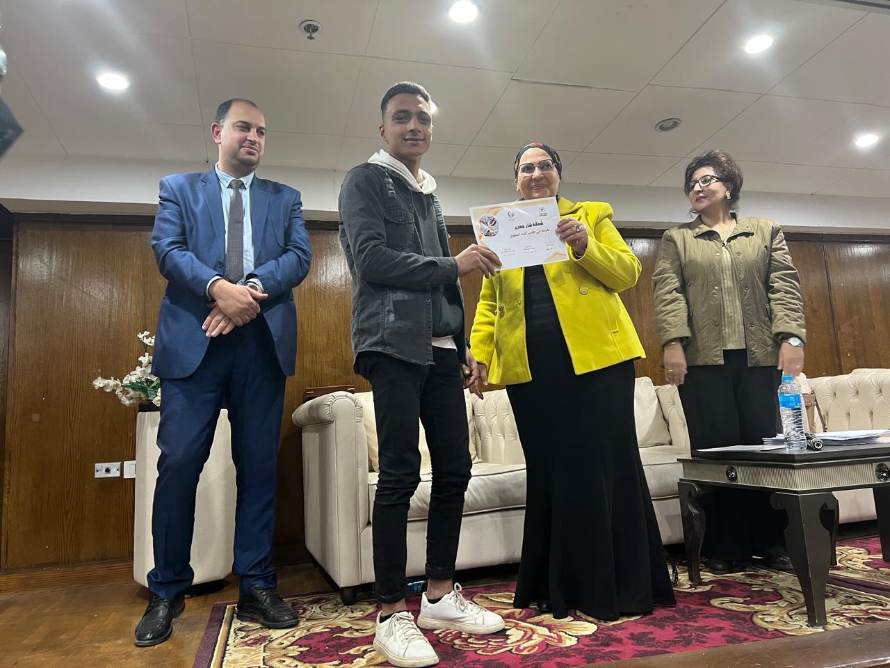 جامعة حلوان تنظم مؤتمرًا علميًا حول التحديات القانونية للروبوتات الذكية في المؤسسات الحكومية