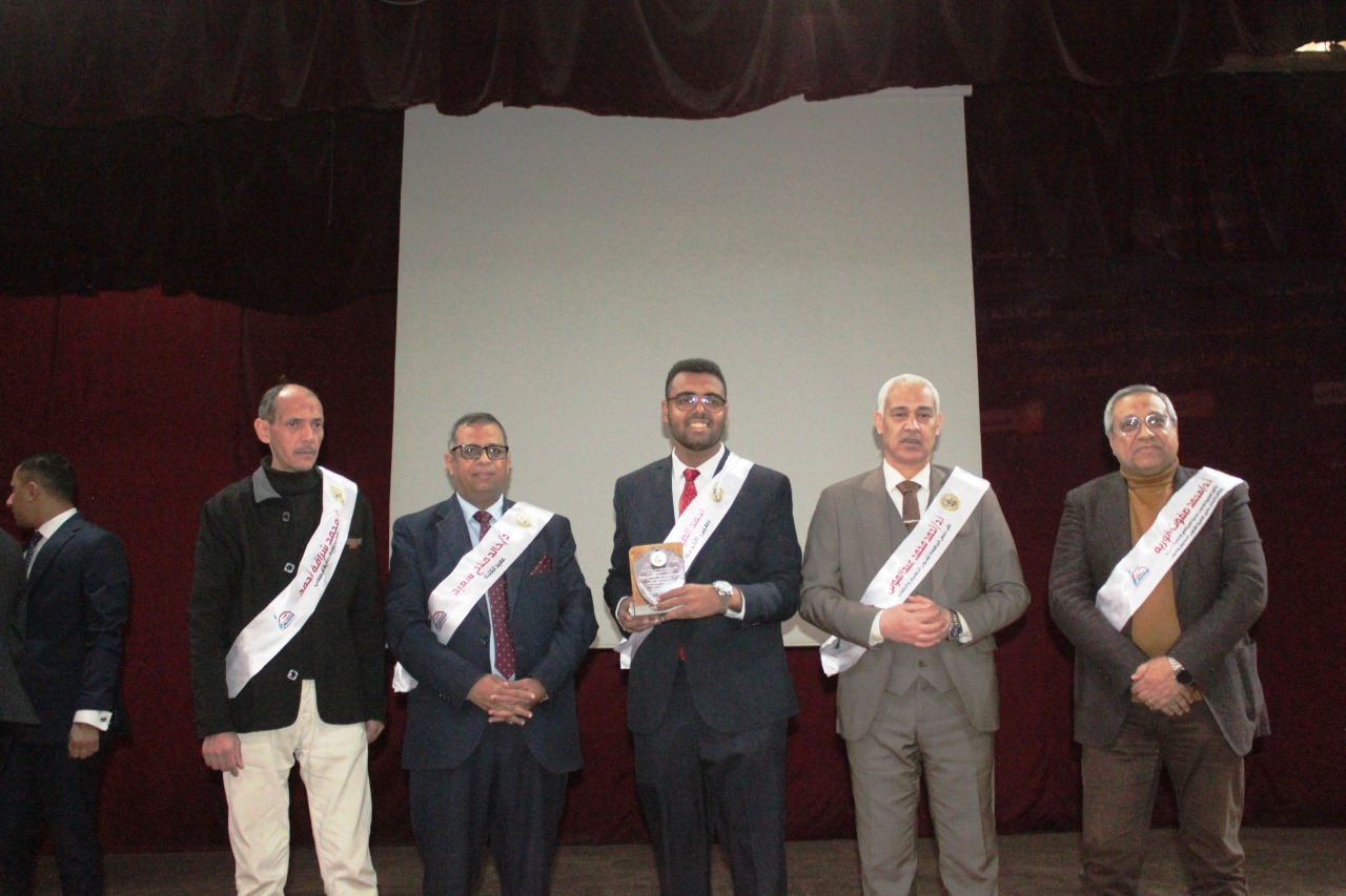 تنصيب اتحاد طلاب هندسة جامعة أسيوط 2024/2025 لدعم دور الشباب