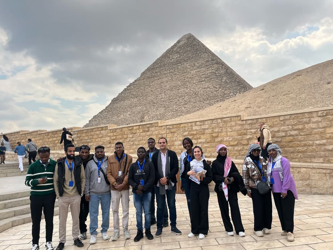 رحلات جامعة حلوان لتعريف الوافدين بالمعالم الأثرية والسياحية