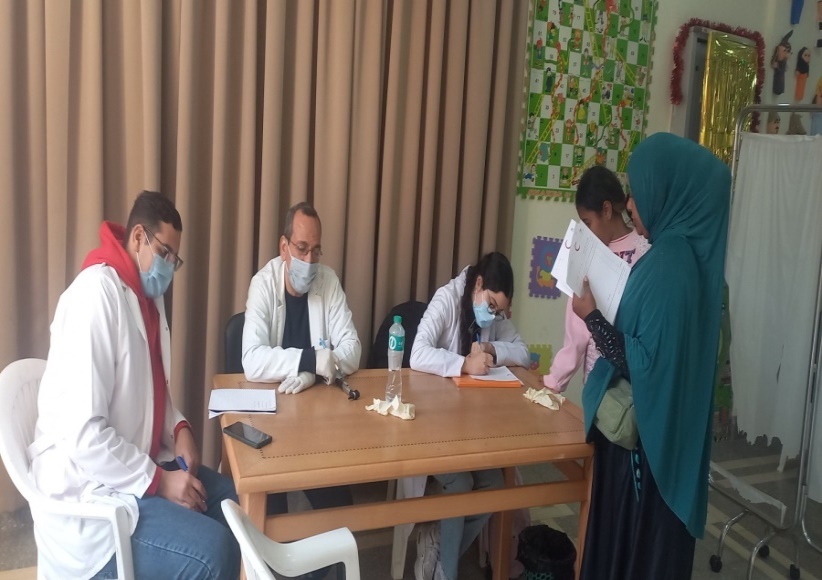 جامعة حلوان تقدم قافلة طبية مجانية لخدمة أهالي 6 أكتوبر