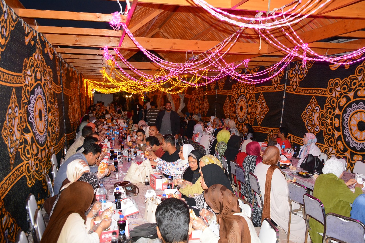 جامعة أسيوط تنظم حفل إفطار رمضاني يجمع أسرة فنون جميلة