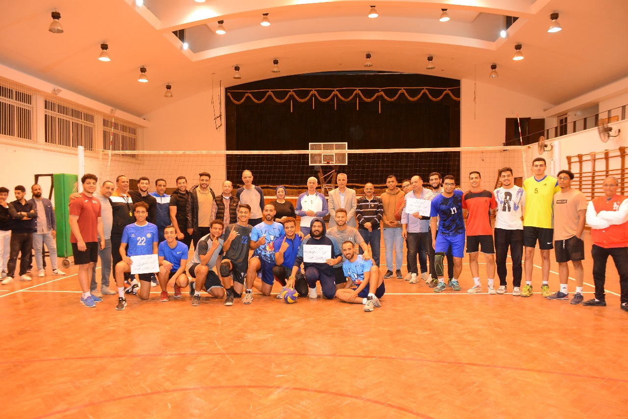 جامعة أسيوط تتوج أبطال الدورة الرياضية الرمضانية