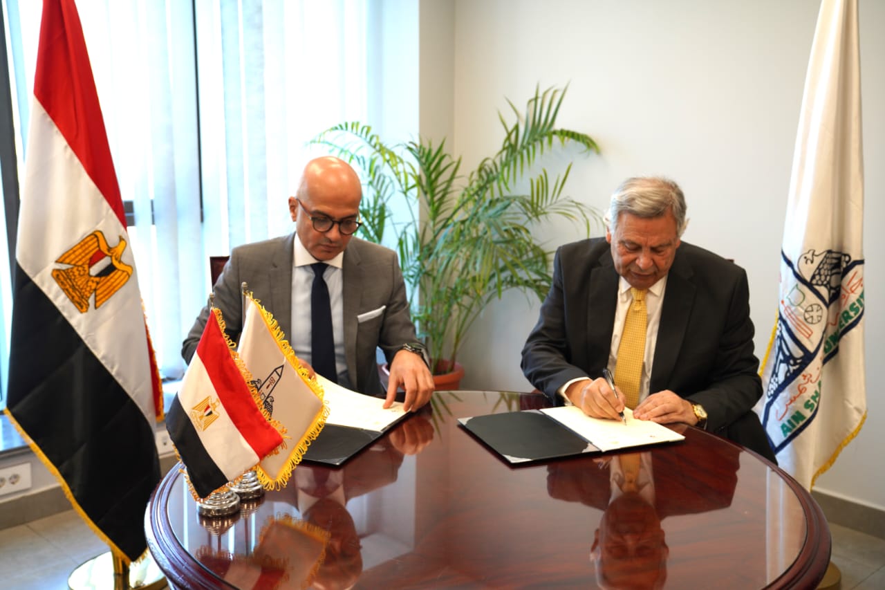 اتفاقية تعاون أكاديمي بين جامعة عين شمس وجامعة&nbsp;الجيزة الجديدة