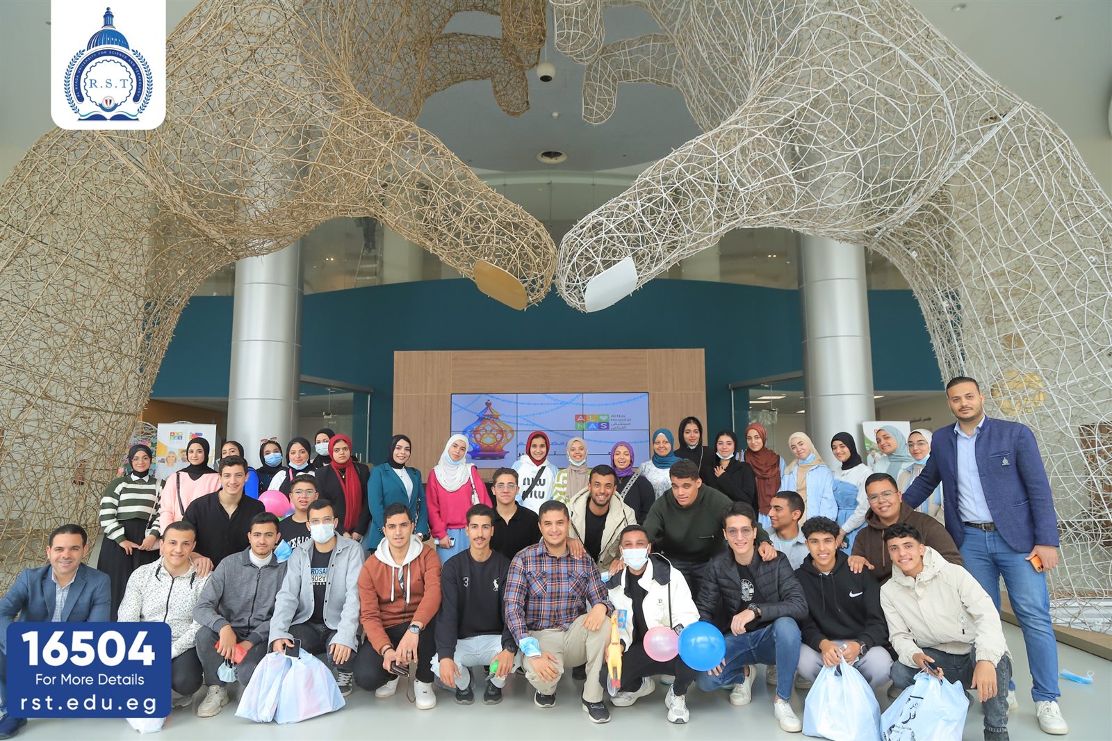 ليالي رمضانية مضيئة في مدن جامعة أسيوط الجامعية