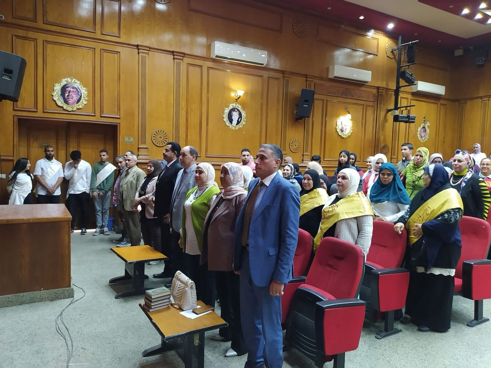 تعليم الجيزة ينظم احتفالية خاصة لتكريم الأمهات المثاليات