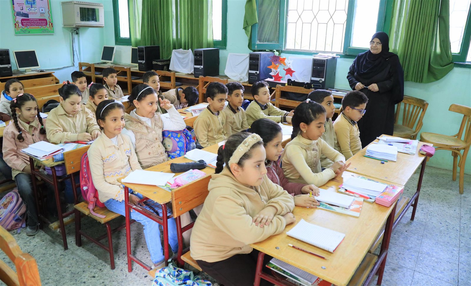 جولة مفاجئة لوزير التربية والتعليم لمتابعة سير العملية التعليمية